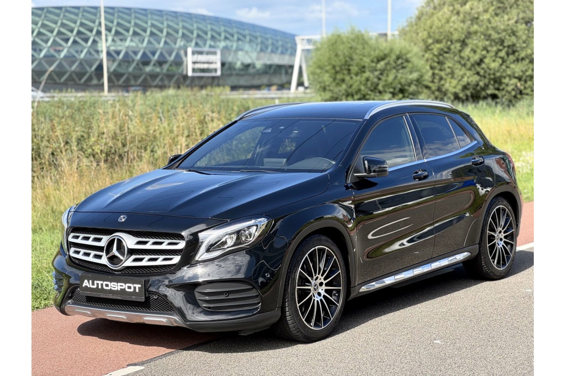 Mercedes-benz GLA