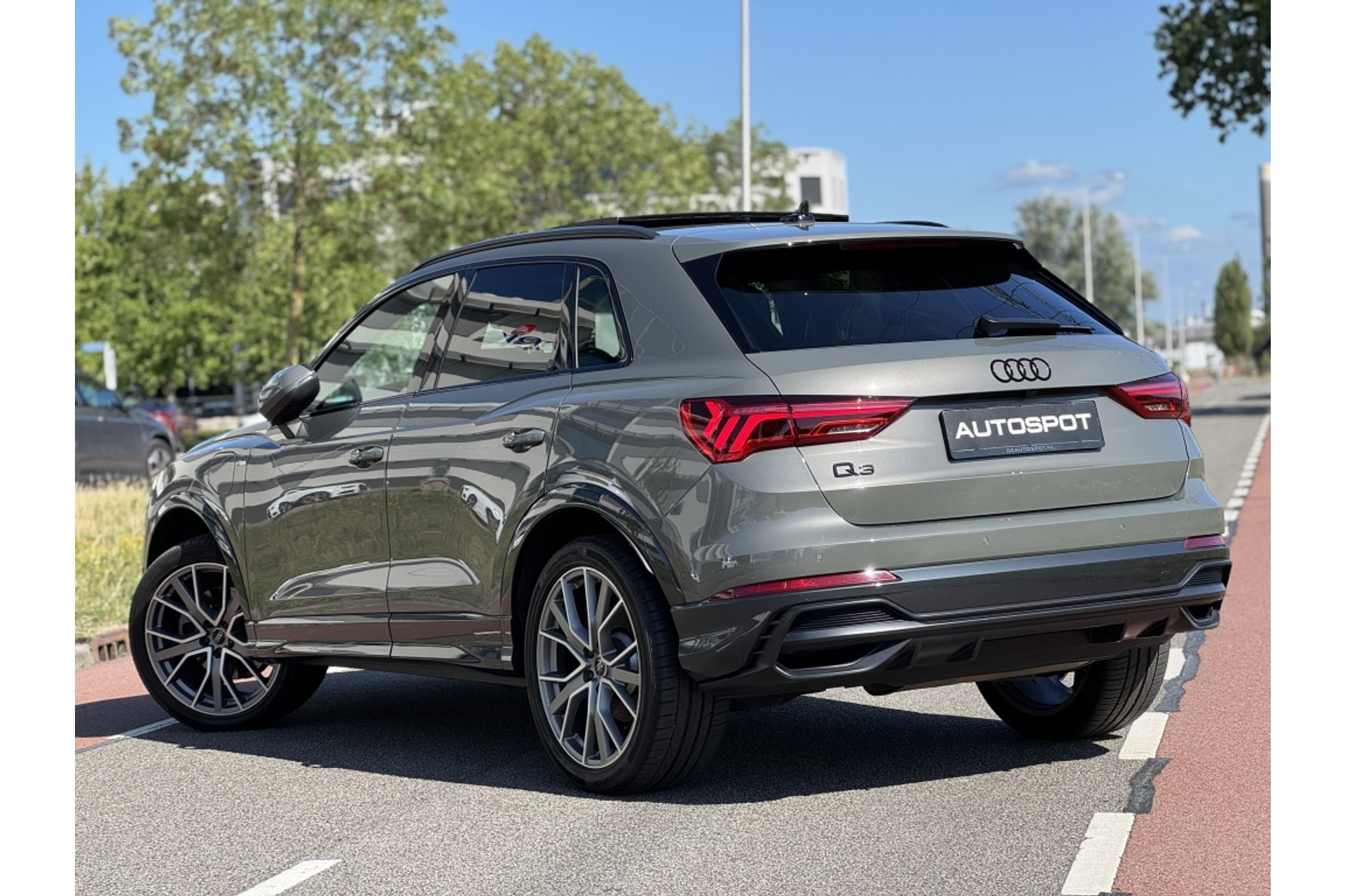 Audi Q3 - Premium detail 3